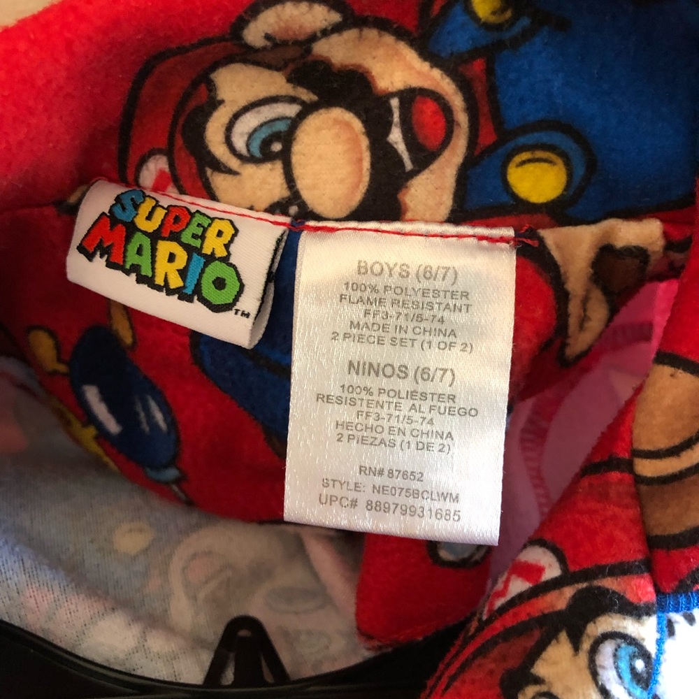 Boys Nintendo Super Mario Pajamas Set Size 6/7 - Picture 8 of 8